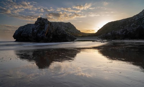 A long expiosure view of the Cuevas del Mar on the Costa Verde of Asturias