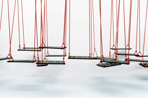 Domino swings