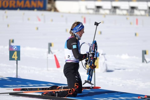 Franziska Preuß (SC Haag) at the shooting range at the IBU Biathlon World Championships Lenzerheide