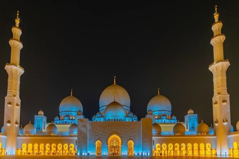 Shakezy Cayd Grand Mosque United Arab Emirates. Shooting Location: Abdabi