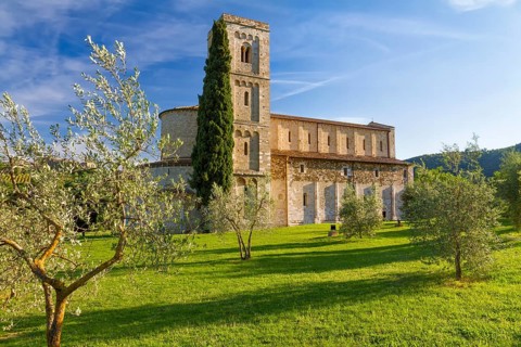 Sant Antimo Abbey near Montalcino, Tuscany, Italy, Europe