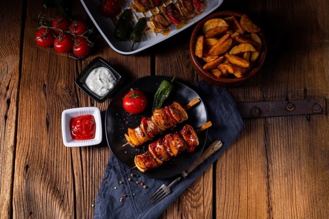Marinated kebabs with meat and vegetables