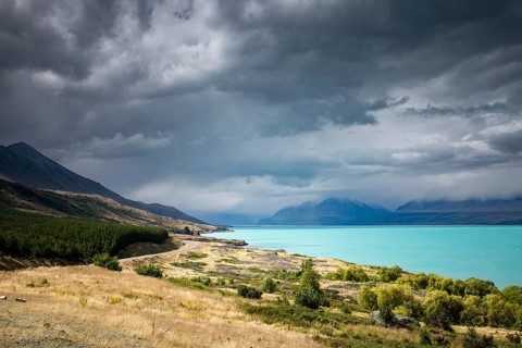 An image of the turquoise Lake Pukaki in New Zealand