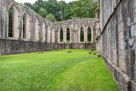 Fountains Abbey, North Yorkshire, England, United Kingdom, Europe