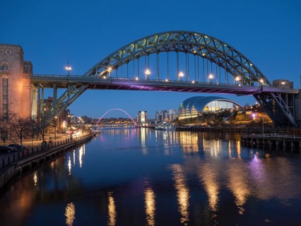 NEWCASTLE UPON TYNE, TYNE AND WEAR/UK, JANUARY 20 : View of the Tyne and Millennium Bridges at dusk