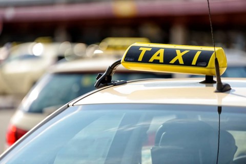 Taxi