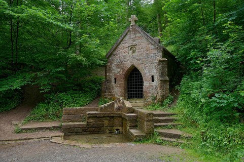 Historic Köpferbrunnen fountain in the Köpfer Valley nature reserve, water fountain, fountain,
