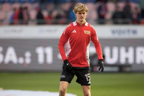 Football match, Tom ROTHE 1.FC Union Berlin warming up in front of the game, Voith-Arena,