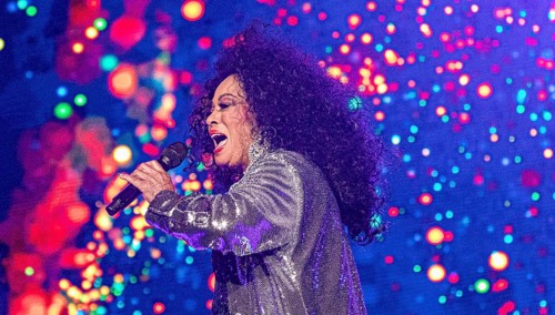 Motown legend Diana Ross (80) at the Memorial Coliseum, Los Angeles, USA, the 1984 Olympic Stadium,