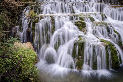 Orbaneja waterfall, Orbaneja del Castillo, Burgos, Spain, Europe