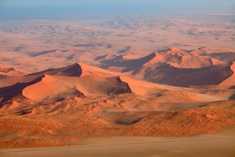 Hot air balloon ride over the Namib in the Namib-Naukluft National Park in Namibia