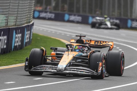 MELBOURNE, AUSTRALIA, APRIL 01: Oscar Piastri of Australia drives the McLaren MCL36 in practice