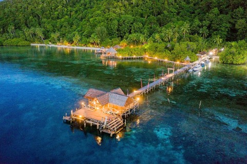 Jetty of the Raja Ampat Dive Lodge, Raja Ampat, West Papua, Indonesia, Asia