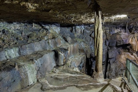Stalactites, stalagmite cave, Ingleborough Cave, Clapham, Yorkshire Dales, England, Great Britain
