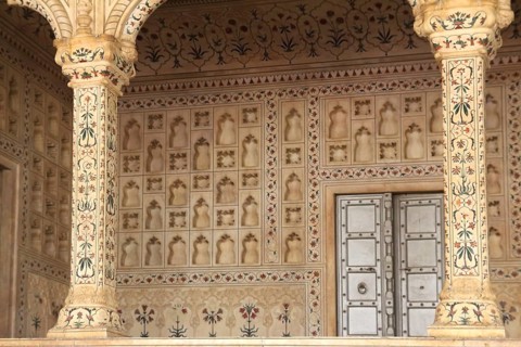 Place of Raja in red Agra Fort palace