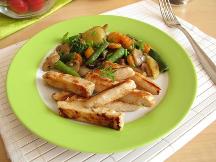 Mushroom vegetables with chicken strips