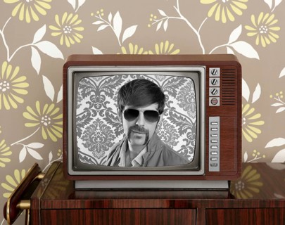 Nerd retro 60s vintage tv presenter hero on wood television wallpaper
