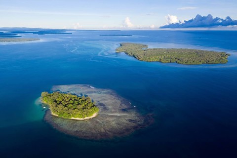 View of the island of Lissenung, New Ireland, Papua New Guinea, Oceania