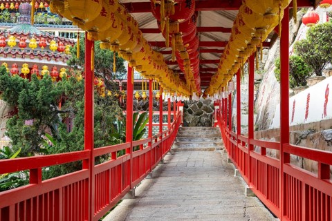 Walkway, Kek Lok Si Temple, George Town, Penang, Malaysia, Southeast Asia, Asia
