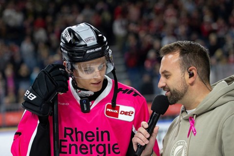 LanxessArena, Cologne, North Rhine-Westphalia, Jan-Luca Sennehnn (Cologne Sharks, #17), PENNY DEL,