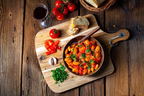 Rustic giant beans with fresh tomato sauce