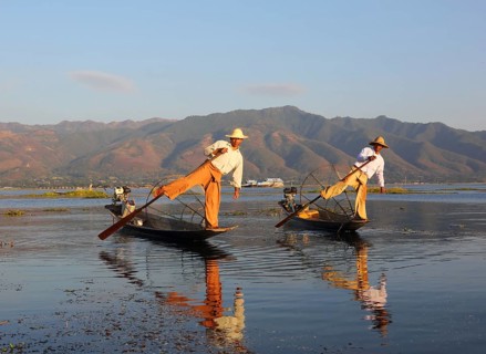 Myanmar travel attraction landmark, Traditional Burmese fishermen with fishing net at Inle lake in