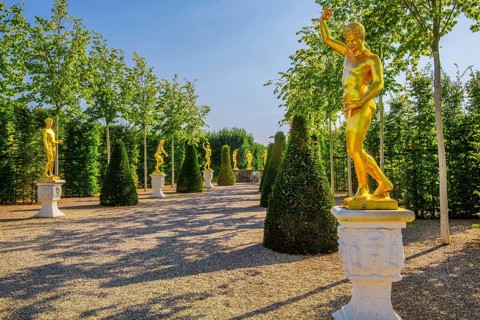 Golden sculptures from the Garden Theatre in the Great Garden, Herrenhausen Gardens, Hanover, Lower