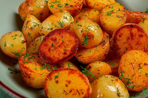 Baked new potatoes, with butter and dill, homemade, no people