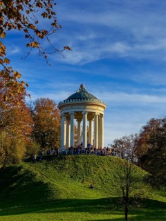 Autumn atmosphere in the English Garden, Monopteros, Munich, Bavaria, Germany, Europe