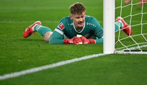 Goalkeeper Alexander Nübel VfB Stuttgart (33) disappointed at the ground MHPArena, MHP Arena