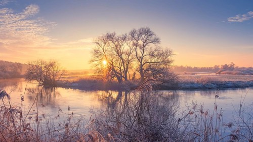 View of the river Leine at sunset, winter, snow, ice, frost, cold, season, cosy, panorama,