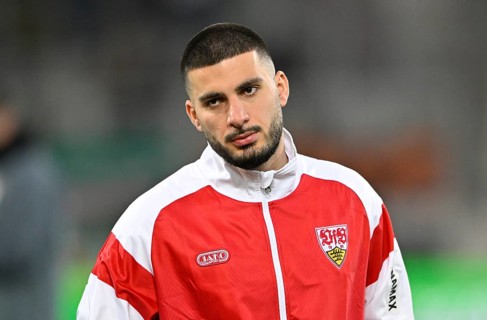 Warm-up training Deniz Undav VfB Stuttgart (26) pensive WWK Arena, Augsburg, Bavaria, Germany,