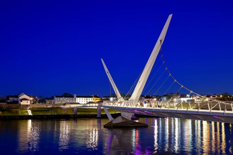 Peace Bridge, over the river Foyle, blue hour, Derry-Londonderry, province Ulster, Northern