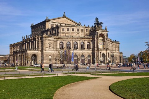 Semperoper, Opera House of the Dresden State Opera, architectural style Neo-Renaissance, garden