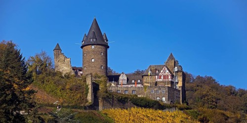 Stahleck Castle, hilltop castle, now a youth hostel, Bacharach, UNESCO World Heritage Upper Middle