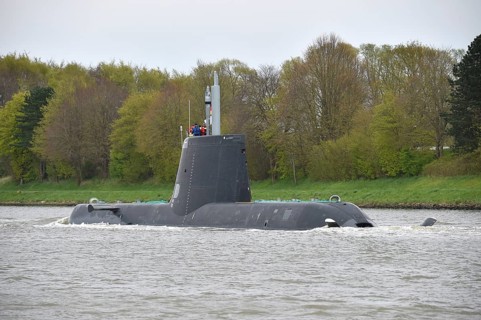 Submarine, submarine, TKMS Submarine 01 sailing in the Kiel Canal, Kiel Canal, Schleswig-Holstein,