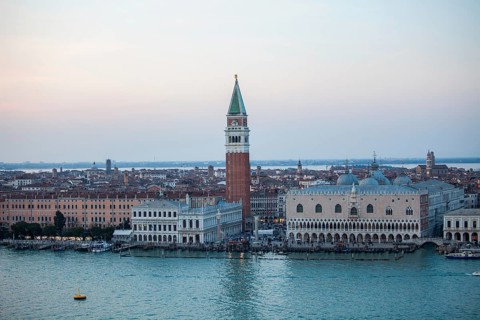 Abendstimmung, Ausblick von Kirche San Giorgio Maggiore zum Campanile San Marco und zum