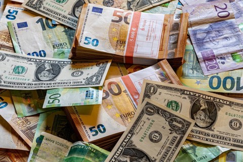 Banknotes, euro, US dollar, Norwegian krone and Swedish krona. euro also in bundles
