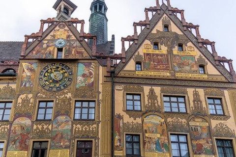 Painted façade and astronomical clock on Ulm Town Hall from the 15th century, Ulm, Swabian Alb,