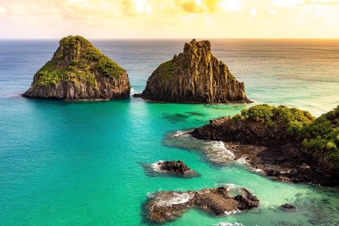 Fernando de Noronha, Brasil. Turquoise water around the Two Brothers rocks, UNESCO World Heritage