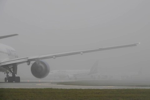 Rolling aeroplanes, traffic in the fog, Munich Airport, Upper Bavaria, Bavaria, Germany, Europe