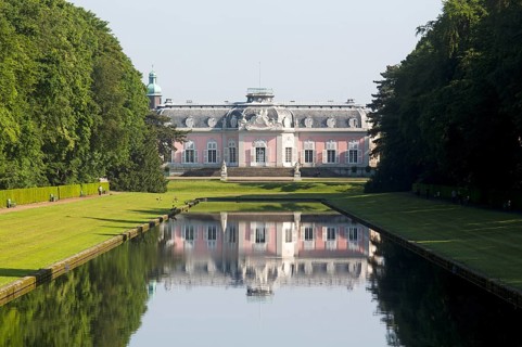 Castle park, view over the mirror pond to the castle