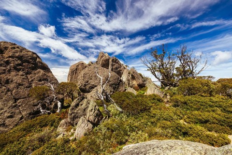 Landscape views at the summit of Porcupine Rocks on the Porcupine Walking Track on a summer's day