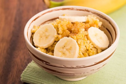 Fresh millet porridge with banana