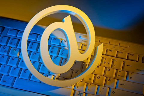 The e-mail character. Modern communication on the Internet, The e-mail characters. Modern
