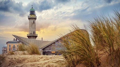 the famous lighthouse of rostock-warnemünde