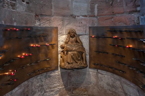 Chapel of St Mary with sacrificial candles, Church of Our Lady, Nuremberg, Middle Franconia,