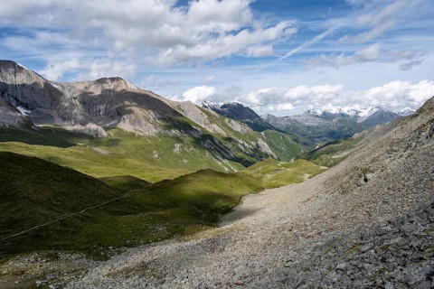 View of mountain valley near the Glorerhütte, Wiener Höhenweg, Schober Group, Hohe Tauern National