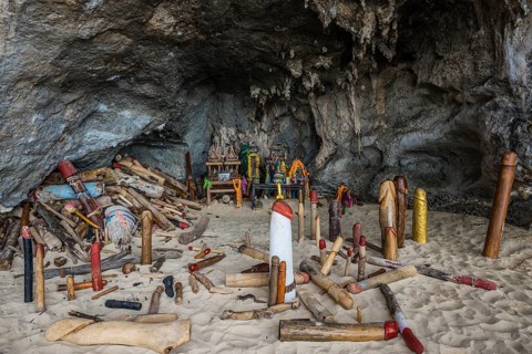 Princess Cave, Phra Nang Cave Shrine, Ao Phra Nang Beach, Railay Beach, Ao Nang, Krabi, Thailand,