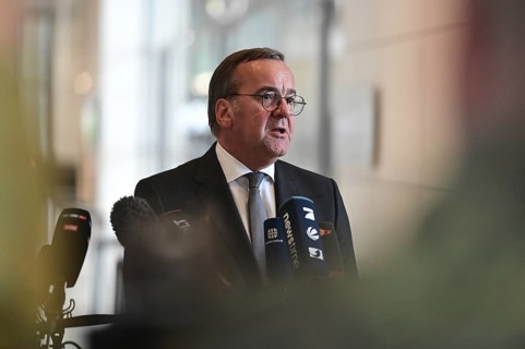 Defence Minister Boris Pistorius (SPD) informs media representatives about the increase in the
